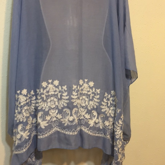 LAST ONE! 5 STARS! Blue Floral Embroidered Kimono - Picture 6 of 6